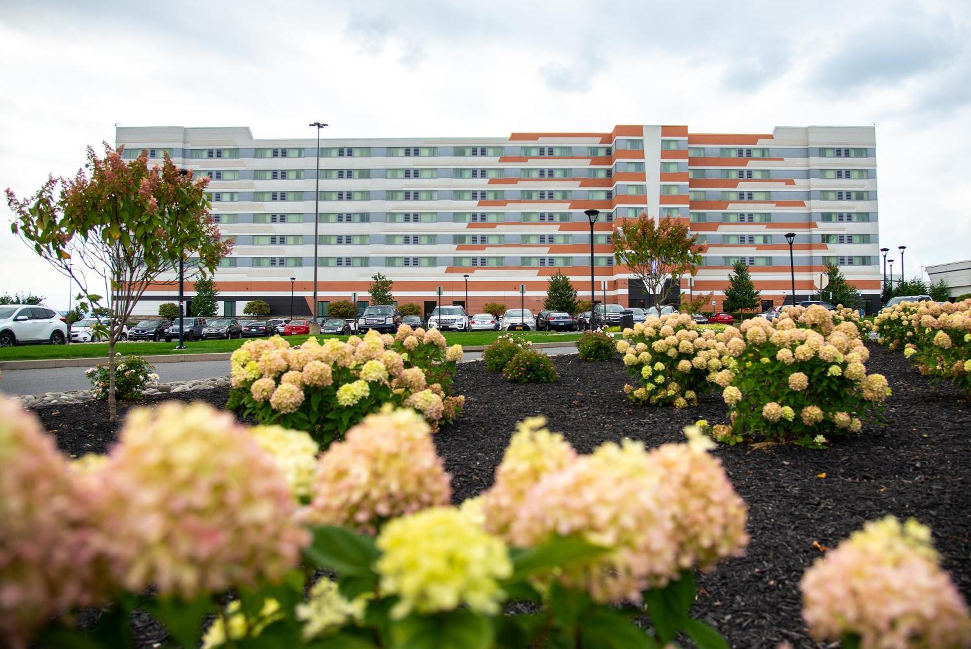 Mohegan Pennsylvania - Adults Only Wilkes-Barre Exterior foto